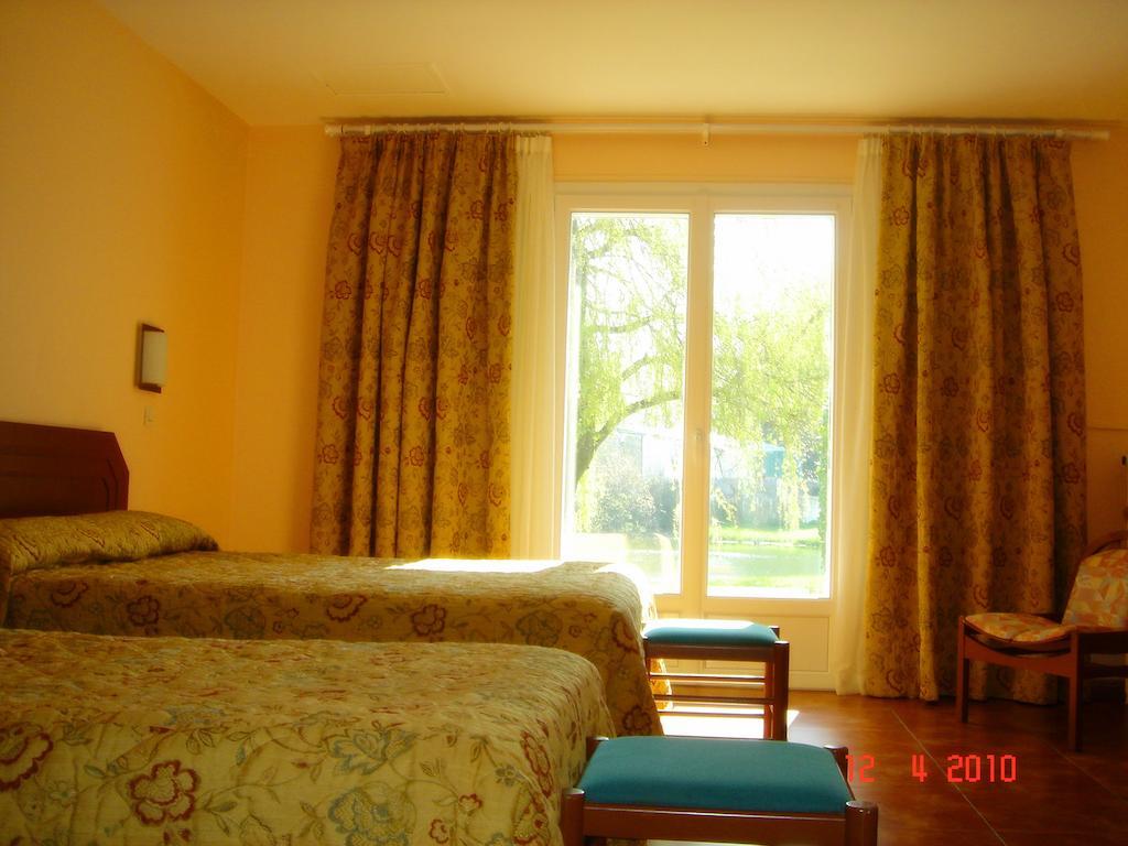 Motel Des Bruyeres Lamotte-Beuvron Room photo